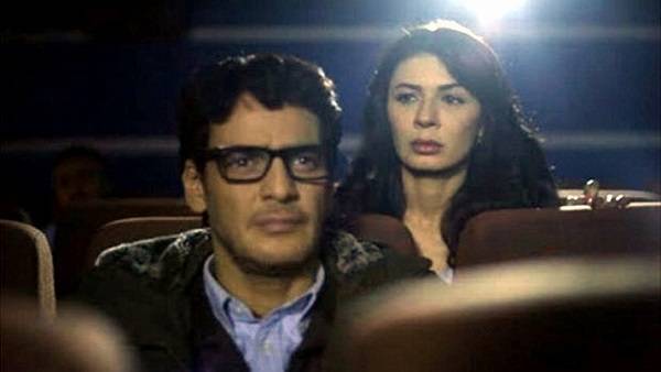 مشهد جنسي بين "أبوالنجا" ونجلاء بدر فى فيلم "قدرات غير عادية"