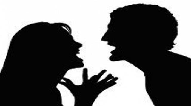 بالصور- من هي الفنانة التي تضرب زوجها؟