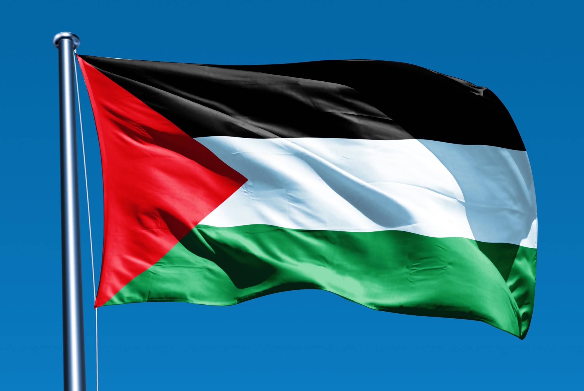 8 إصابات بالرصاص الحي خلال المواجهات مع الاحتلال شرق غزة و البريج بينها مراسل صحفي