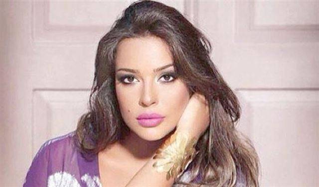 من ينقذ نادين نسيب نجيم؟!