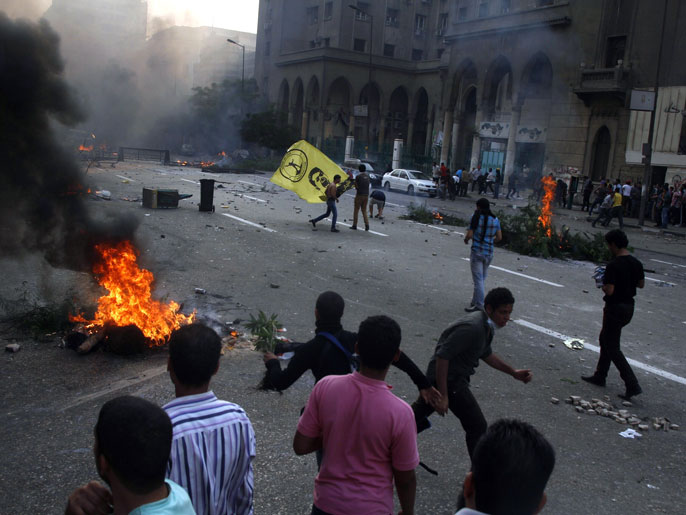 حرب بين الجيش المصري والإخوان المسلمين بسلاح ليبي وقطري