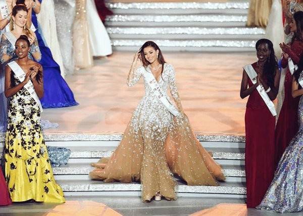 بالصور: العالم بأكمله ينتقد نتائج "Miss World" وفاليري أبو شقرا هي الملكة الفائزة!
