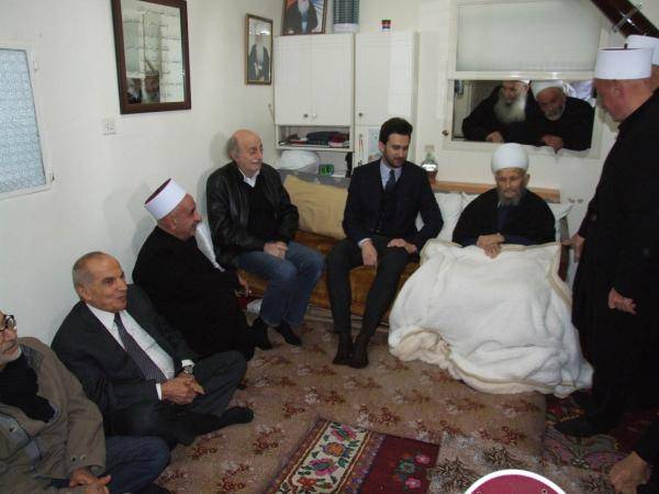 جنبلاط زار الشيخ الحلبي في بطمة