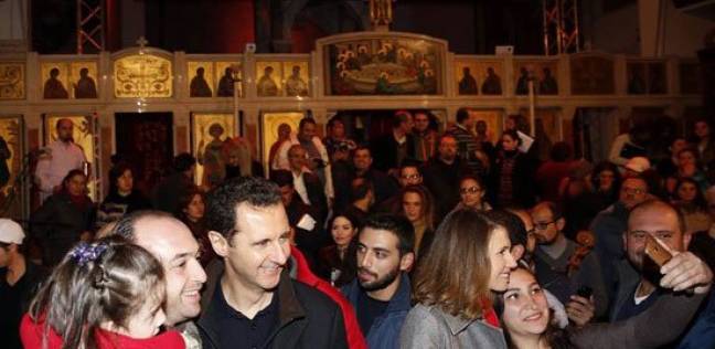 بالفيديو تصفيق حار للرئيس الأسد وعقيلته اسماء في كنيسة سيدة دمشق بزيارة مفاجئة لـ "جوقة الفرح"