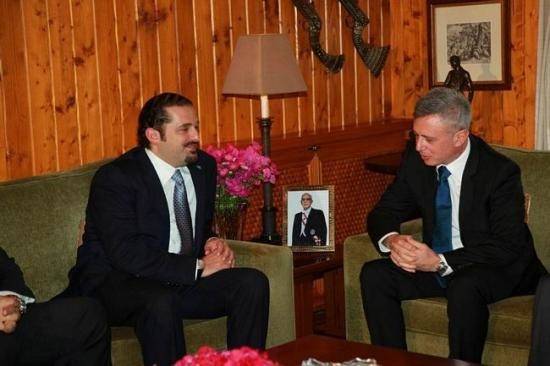 لهذا رشح الحريري فرنجية