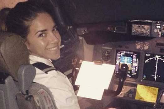 من هي أول مغربية تقود طائرة في أوروبا؟
