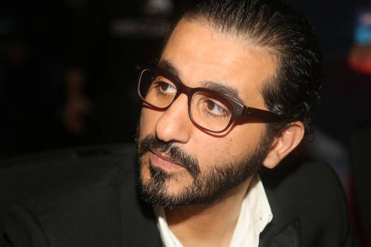 بالصور- أحمد حلمي يُهاجم السيسي!!