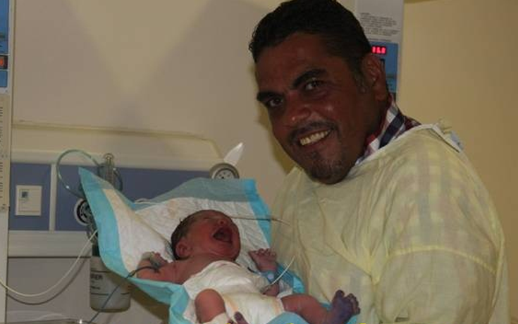 بالصورة..علي سمير القنطار صورة عن والده (الصورة داخل الخبر)