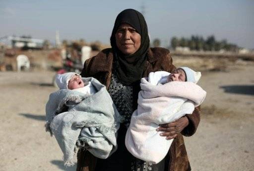 فصل اطباء سوريين لبيعهم اطفالا حديثي الولادة في لبنان