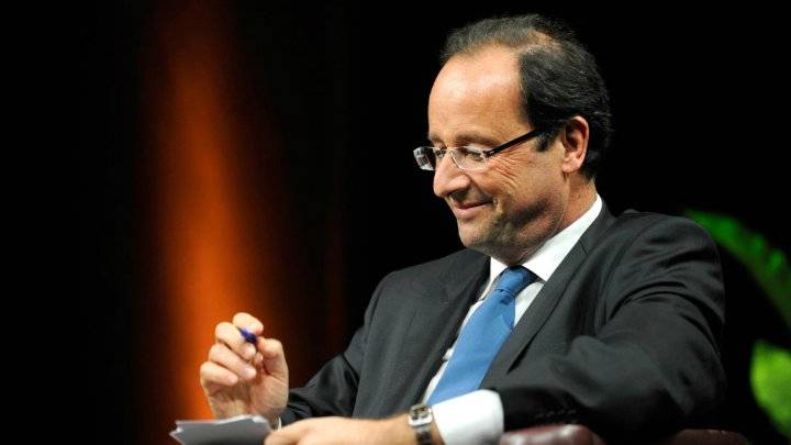 فرانسوا هولاند يدعو الفرنسيين إلى التفاؤل بعد سنة صعبة