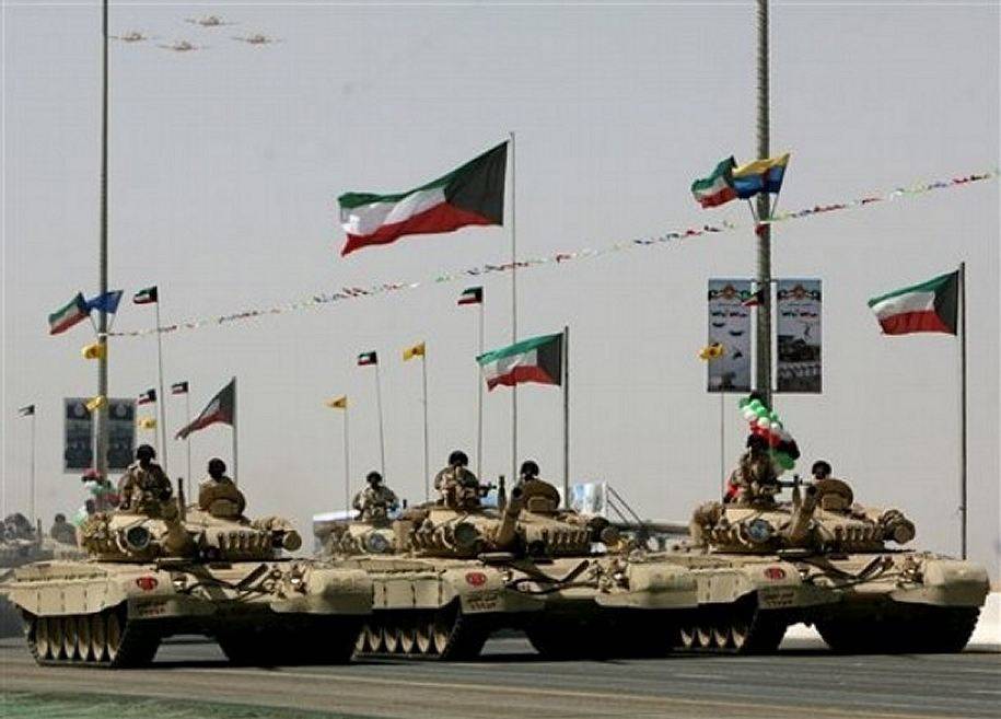 الكويت تسحب  من احتياطاتها لتمويل الانفاق العسكري