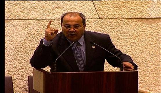بالفيديو: كيف ردّ الطّيبي في الكنيست على نائب يهودي شتم المسيحيين؟