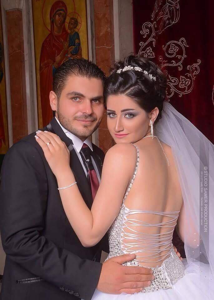 روايات متناقضة ... مشكلات زوجية دافع لقتلها!