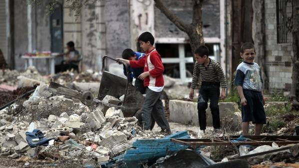 بالفيديو: عام 2015.. 16 مليون طفل ولد في مناطق الحروب