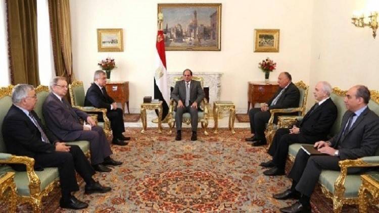 السيسي يدعو لـ"تسوية سريعة" في سوريا