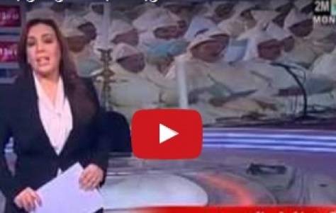 بالفيديو - شاهدوا مذيعة أخبار في موقف محرج وطريف على الهواء