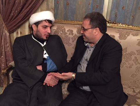 بالصورة: آثار الضرب على الشيخ حسين مشيك