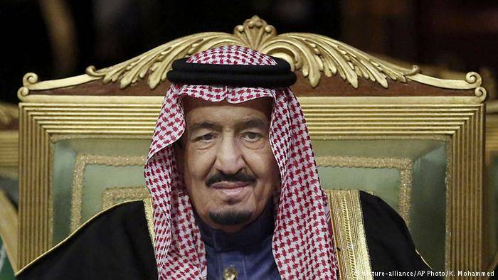 السعودية تعيد النظر في دعم المنتجات البترولية والكهرباء