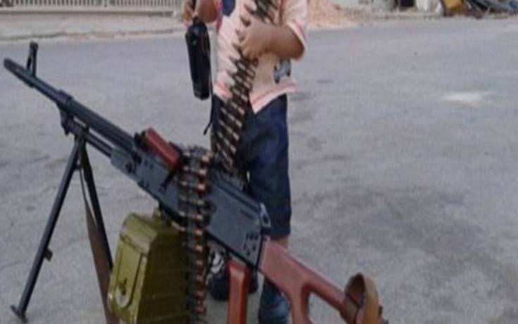 في عكار..طفل يقتل نفسه بمسدس جده