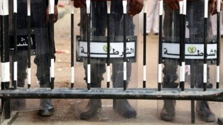 توقيف أربعة من قادة حركة 6 أبريل في مصر وحبسهم احتياطيا 15 يوما