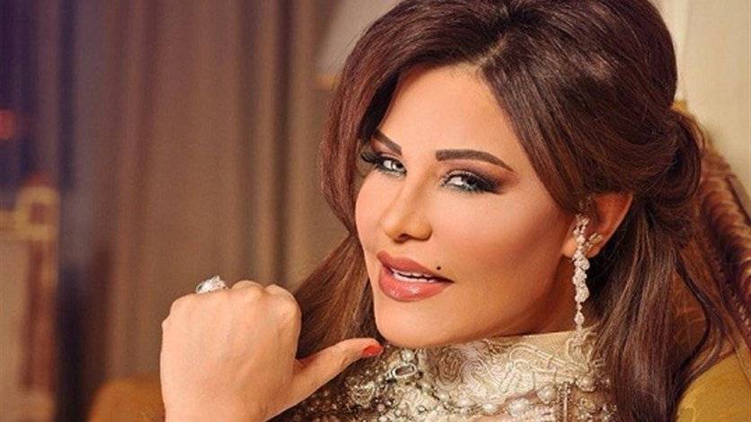 بالصورة: أحلام تخسر مئة الف متابع.. وتردّ "مقهورين من الملكة"!