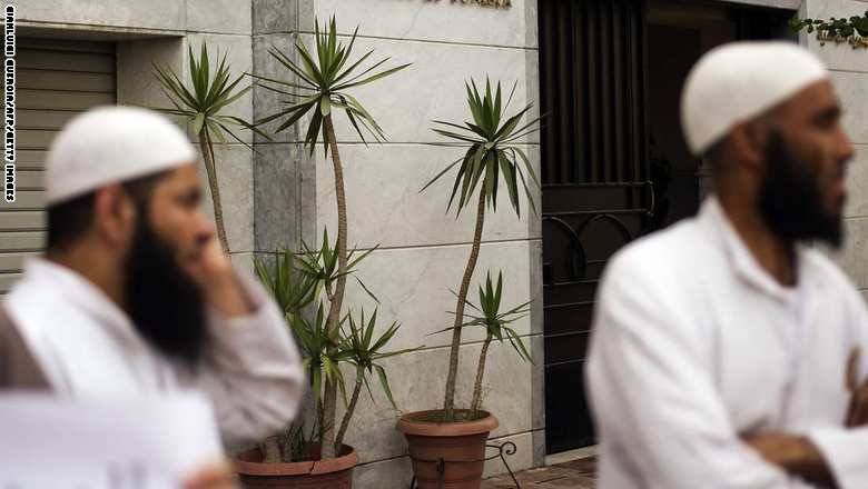 الأمن التونسي يعتقل سلفيين قطعوا يد شاب بمبرر "إقامة الحد الشرعي"