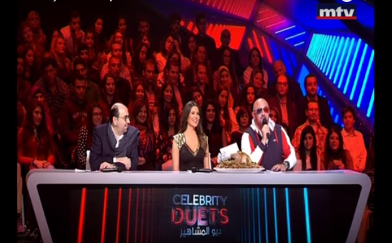بالفيديو.. زلّات من هنا وهناك في «ديو المشاهير»!
