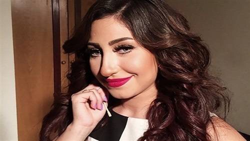قضايا الفنانين في 2015 «مخدرات وازدراء أديان ونفقة».. حبس «بوسي» بسبب شيكات دون رصيد.. الفسق والفجور نصيب الفولي وشاكيرا