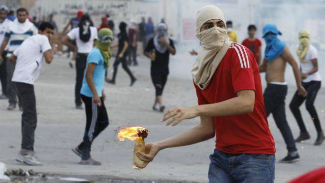 محكمة بحرينية تقضي بسجن 29 شخصا لتفجير عبوة ناسفة في 2014