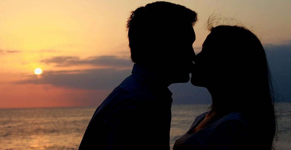 6 أنواع من القبل ستثير جنونه بثوانٍ.. إكتشفيها