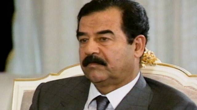 شاهد.. أول عمرة لصدام حسين في 2016