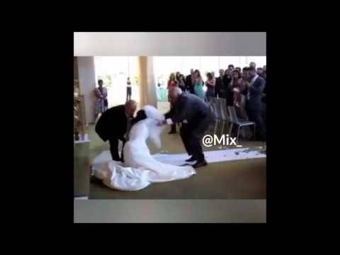 بالفيديو.. سقطت العروس.. وكانت ردة فعل عريسها رائعة!
