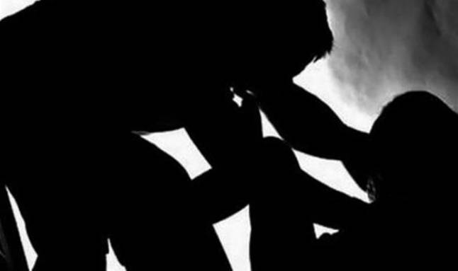 بالصور- بعدما سلمت جسدها لرجل.. هذا ما حصل!