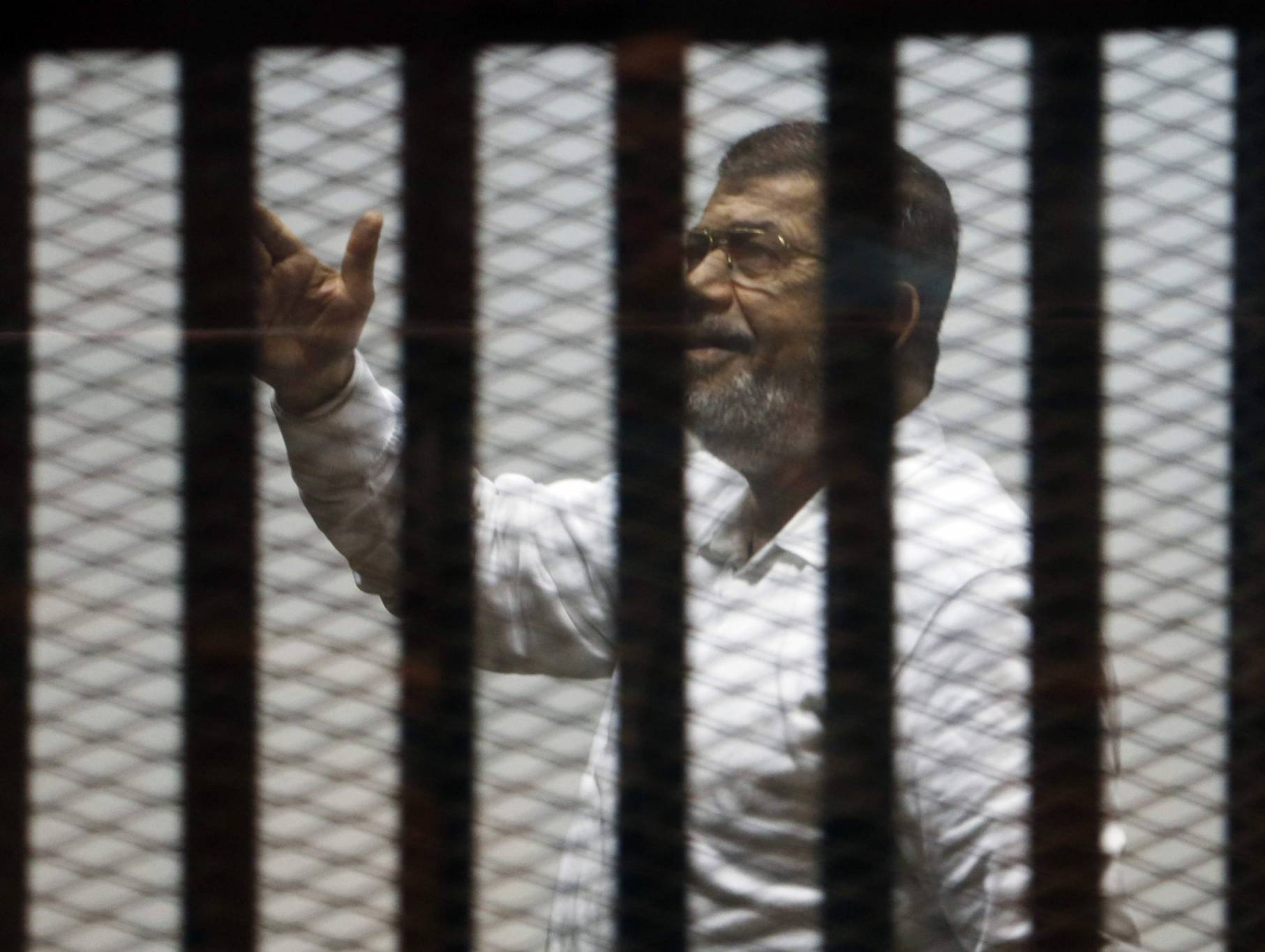 محاكمة مرسي بقضية 
