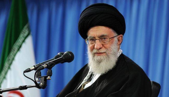 الامام الخامنئي : على الشعب الإيراني العمل عكس إرادة العدو