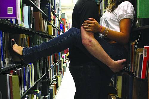 بالفيديو انتشار “ممارسة الجنس” بين طلبة جامعات ومدارس تونس