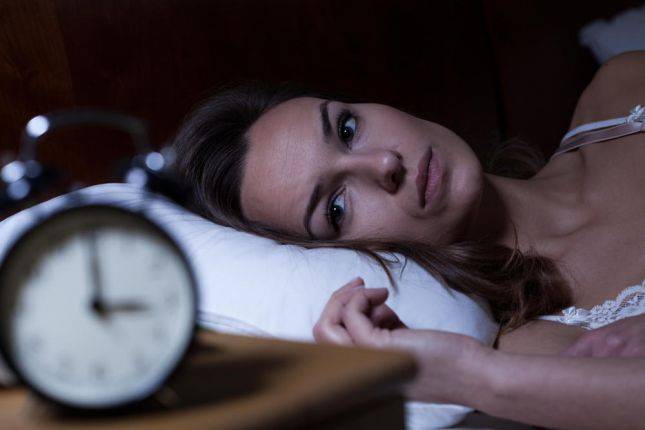 لا أجد عريساً وأخاف من الخطيئة.. ماذا أفعل؟