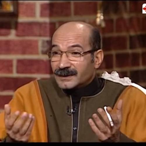 بالفيديو مدعي النبوة يشرب سجائر على الهواء: «شاهدت الله في حدائق الأهرام»
