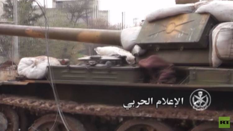 بالفيديو من سوريا.. معارك بين قوات الجيش السوري والمسلحين في درعا