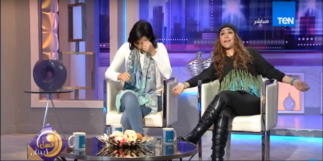 بالفيديو- نوبة ضحك هيستيرية داخل الاستوديو والسبب..؟!!