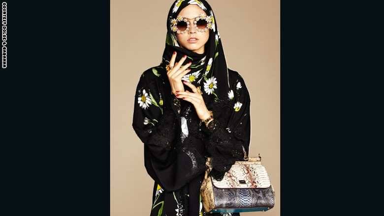 دار "دولتشي وغابانا"  تتغزل بـ"جاذبية" النساء العربيات وتطلق تشكيلة من العبايات