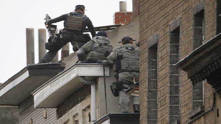 صحيفة: الأحزمة الناسفة التي استخدمت في هجمات باريس صناعة بلجيكية