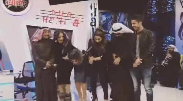 فيديو- حليمة بولند تتعرض لموقف محرج على الهواء مباشرة !