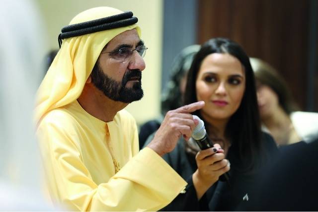 شبان يتصلون بالشيخ محمد بن راشد.. لن تصدقوا ما كانت ردة فعله!