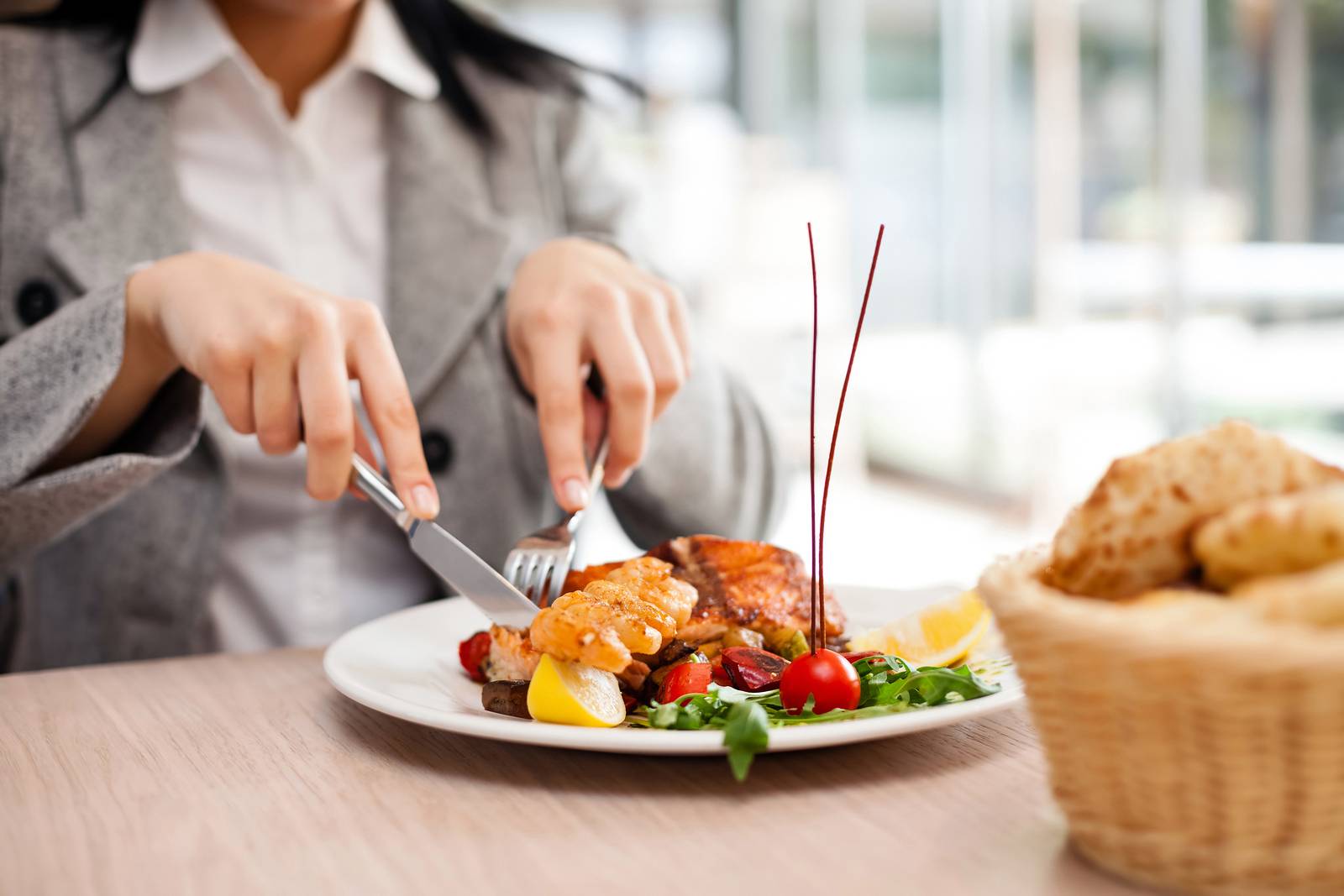 مأكولات تثير الرغبة  وأخرى تقضي عليها!! تعرف عليها