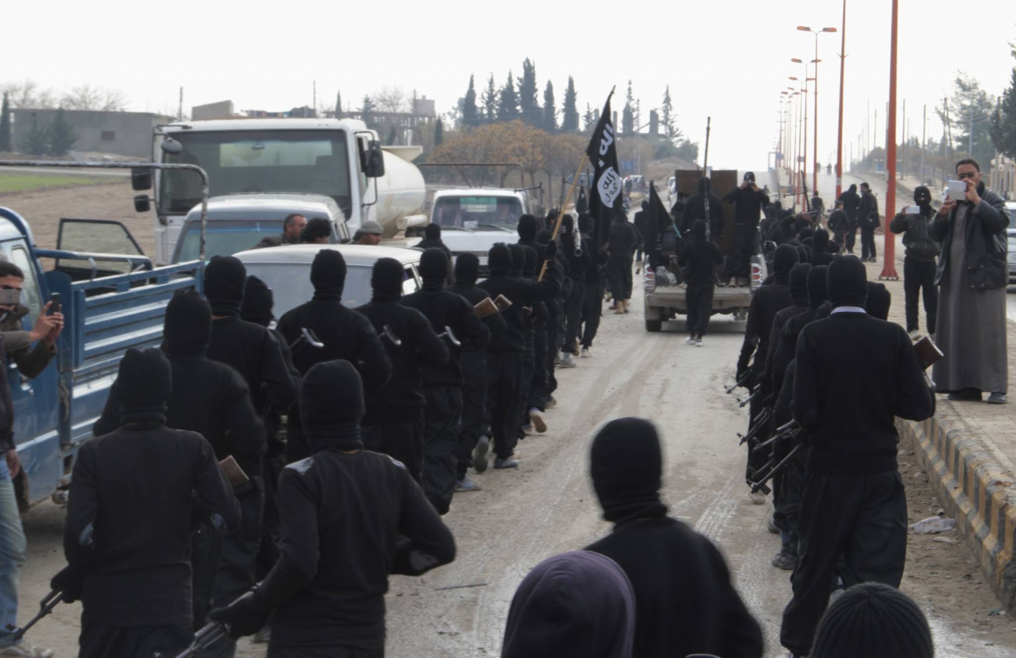 هذا ما تركه ‘داعش‘ في الرمادي ويعرقل تحرك الجيش العراقيّ