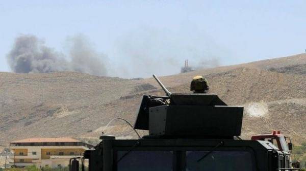 الجيش يستهدف مواقع المسلحين في جرود راس بعلبك