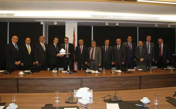 تحضيراً لزيارة الوفد الاقتصادي العمّاني الى لبنان
لقاء في  غرفة بيروت مع سفير سلطنة عمان
عرض الفرص المتاحة لتنمية التبادل الاقتصادي