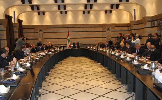 الحوار «كسر» التصعيد و«فعّل» الحكومة؟!!