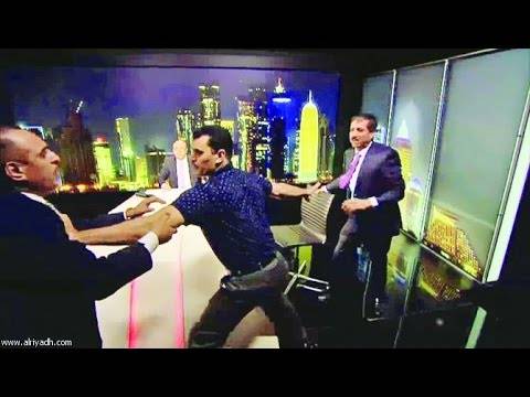 بالفيديو: شاهد أقوى مشاهد العراك على الهواء